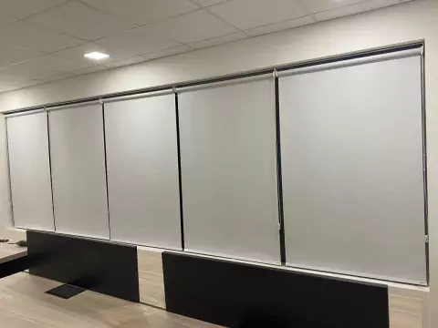 Cortina Persiana Rolo Blackout SLEEP 1,20 L X 1,20 A BRANCO - comprar online