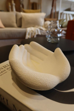 MANOS BLANCAS en internet