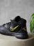 Kyrie 7 Black gold en internet