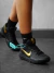 Kyrie 3 Black Gold 2 en internet