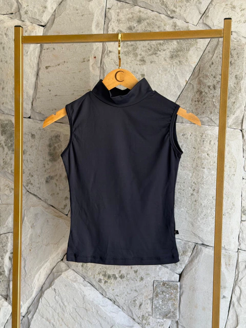 Blusa Baby Look Gola sem Manga