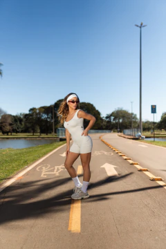 Macaquinho Pace Off White