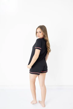 Short Doll Americano Preto com Viés Pink na internet