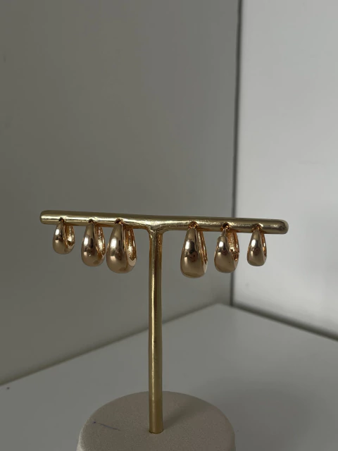 Conjunto de brincos argolinhas