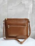 Bolsa Rafaela tiracolo, elegância e praticidade. - comprar online