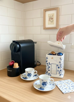 Pote Casinha G Em Porcelana Feito À Mão - D.Pinheiro Artefatos