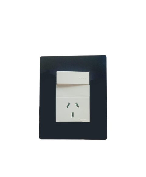 LLAVE ARMADA 1 TECLA SIMPLE + TOMA 10A BLANCO BAUHAUS + TAPA ARTE ORO NEGRO (CAMBRE)