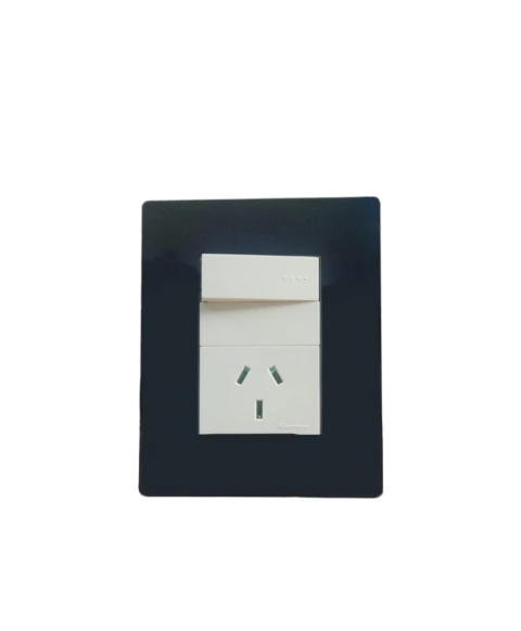 LLAVE ARMADA 1 TECLA SIMPLE + TOMA 10A BLANCO BAUHAUS + TAPA ARTE ORO NEGRO (CAMBRE)