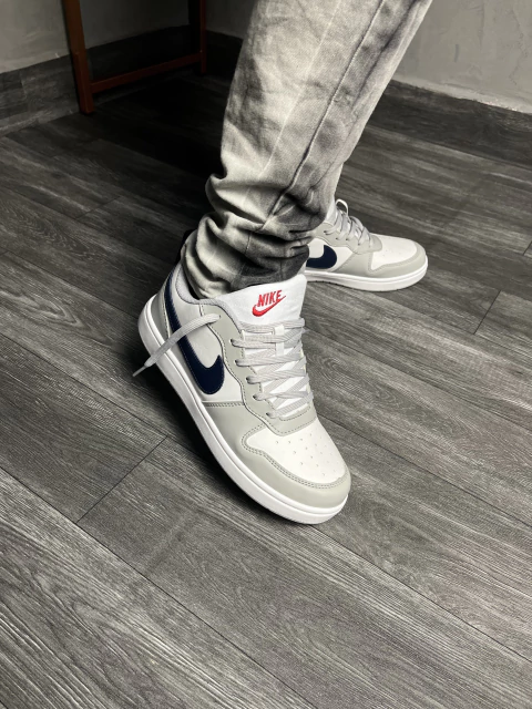 Nike BOROUGH- Cinza / Branco - comprar online