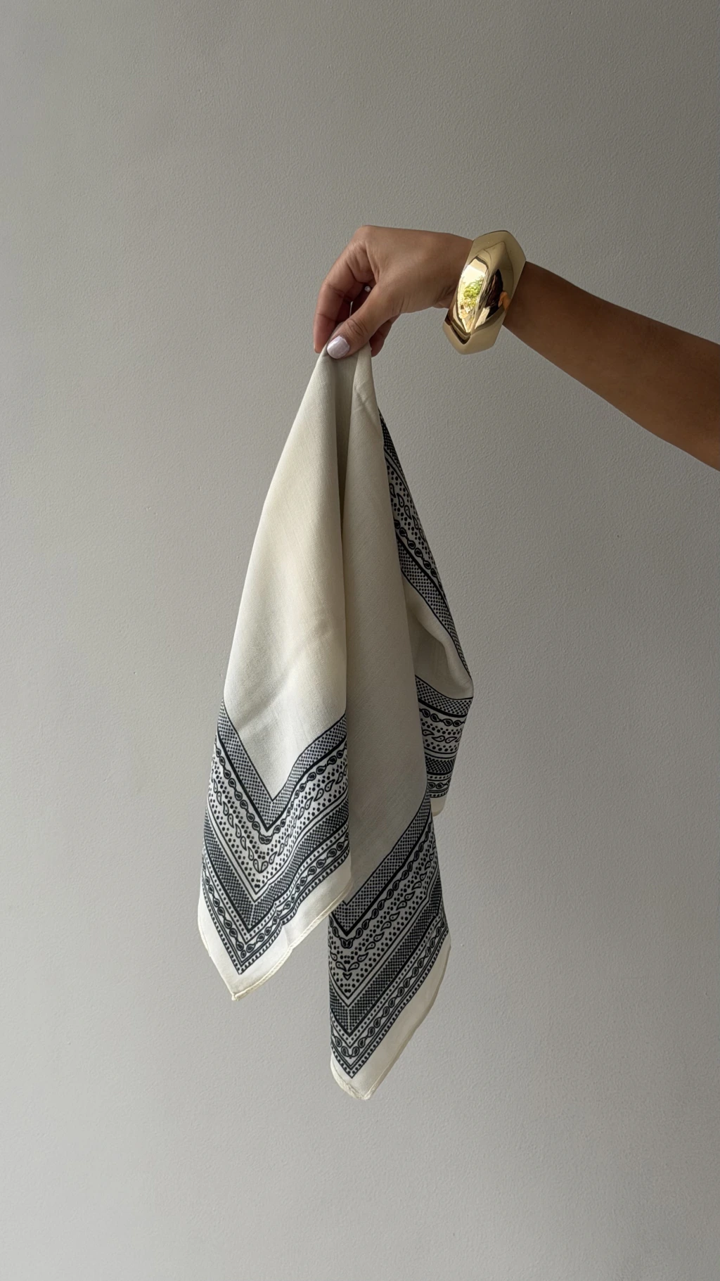 Lenço Estampado Off White – Jussara