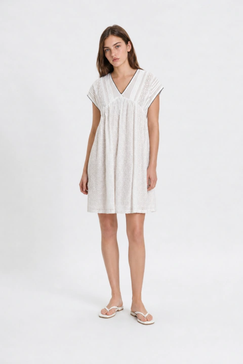 Vestido Corto Sin Mangas Broderie