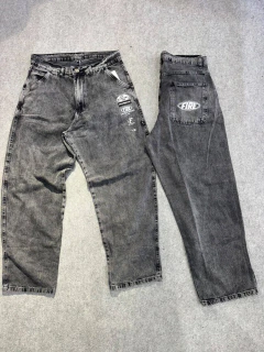 Calça Big Jeans Fire Reta Premium Design Logos (Estonada)