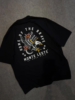 Camiseta Oversized Estampada Brave Preto na internet