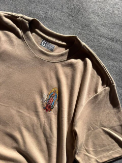 Camiseta Saints Guadalupe Areia - loja online