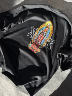 Camiseta Saints oversized Guadalupe preta - R.O STYLLUS 
