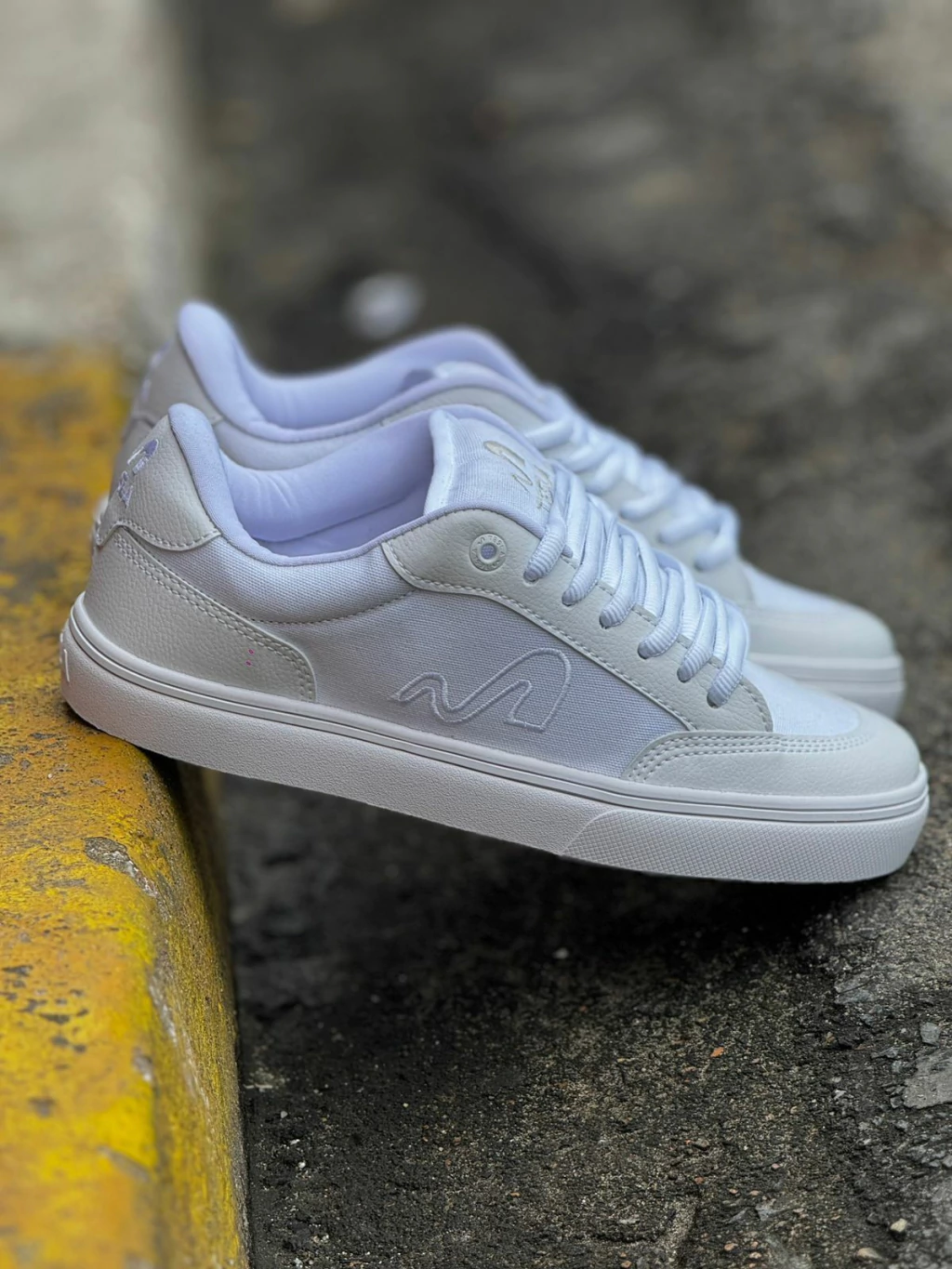 Tênis Tesla Flow All White