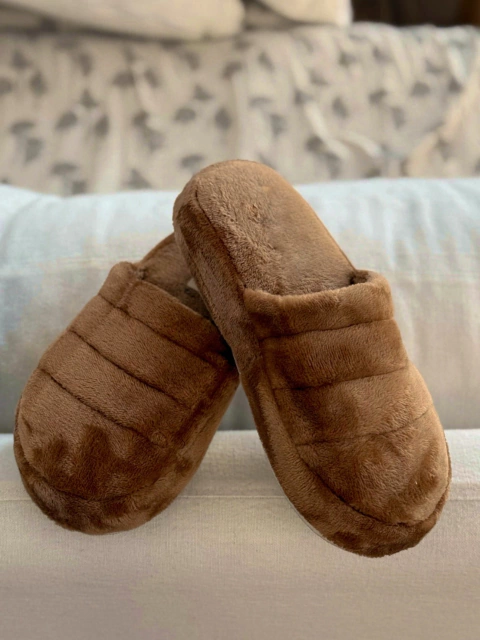PANTUFLA LISA CHOCOLATE - comprar online