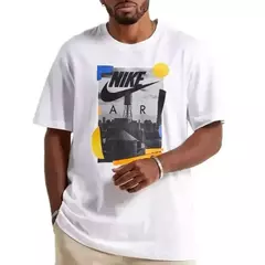 Camiseta Nike Sportswear Rhythm Photo Branca Estampa Cidade Amarela Laranja, Azul, Cinza