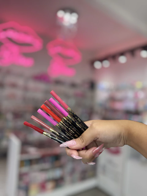 Delineador de labios retráctil Kylie