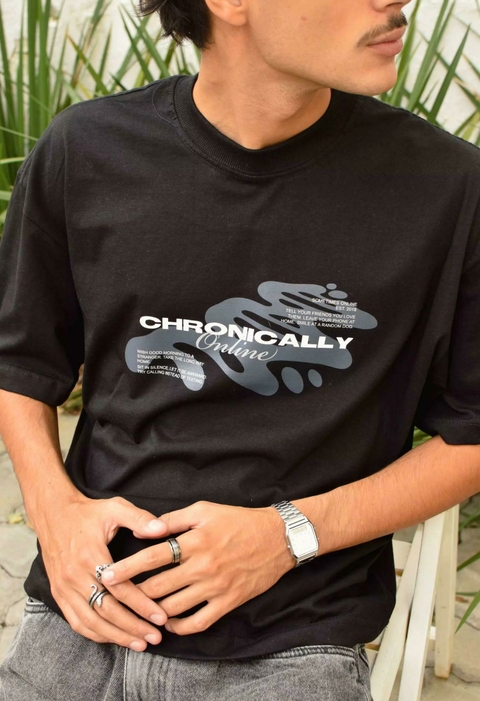 Camiseta Boxy Chronically Online