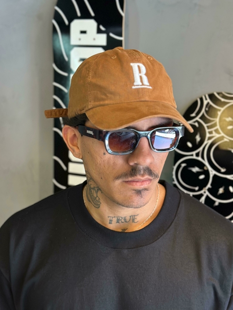 Boné dad hat R - comprar online
