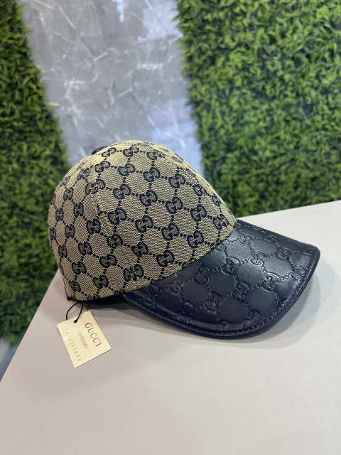 Boné Gucci Aba de couro azul importado