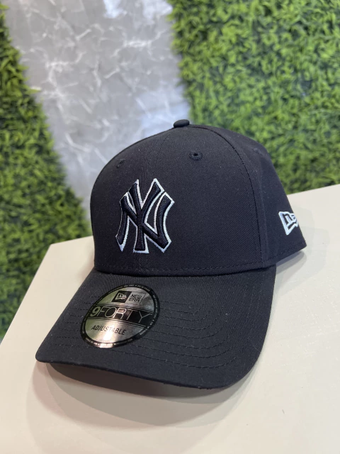 Boné New Era azul marinho edição original