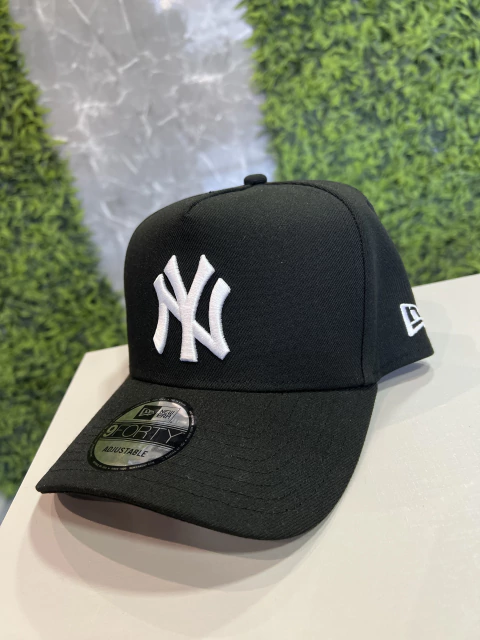 Boné New Era preto original
