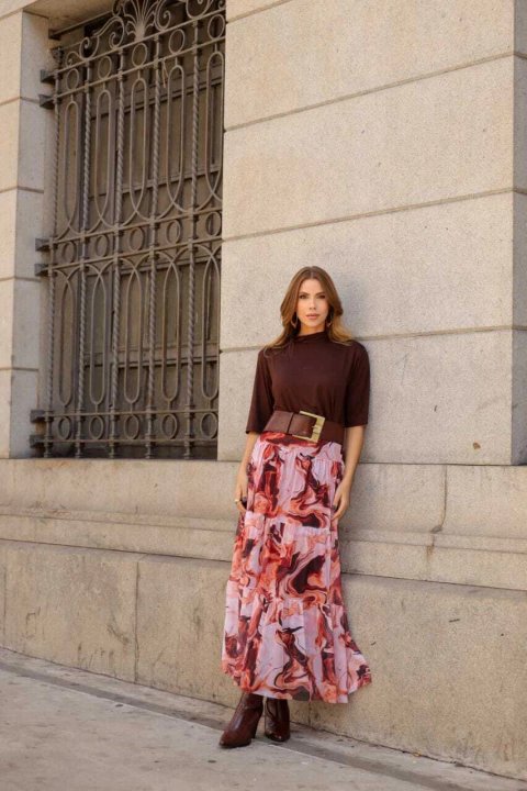 Blusa Feminina T-Shirt Gola Média Ava Max - comprar online