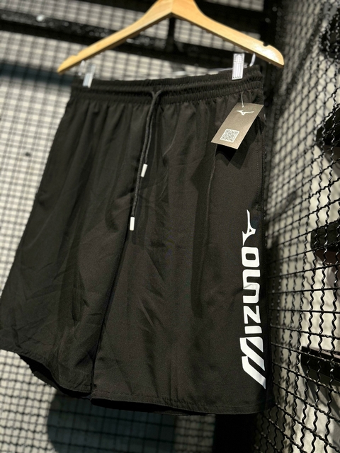 Bermuda Big Logo Mizuno Preto - comprar online