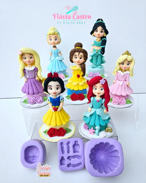 Molde 2 Vestidos Realeza e Princesa 12cm - 4 partes - comprar online