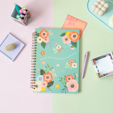 Cuaderno A4 Tapa dura Línea SPRING Flowers - comprar online