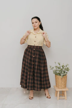 Camisa Campônia Amarelo Manteiga - Quiprocó Rouparia | Moda feminina autoral e modesta