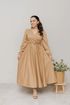 Vestido Transpassado Sementeira Lã Batida Areia - Quiprocó Rouparia | Moda feminina autoral e modesta