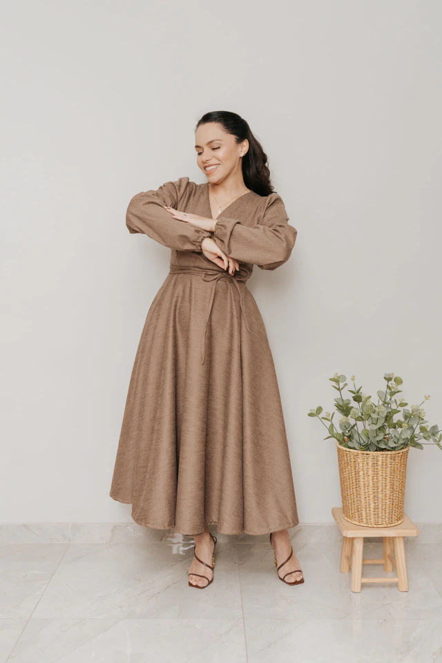 Vestido Transpassado Sementeira Lã Batida Marrom - comprar online