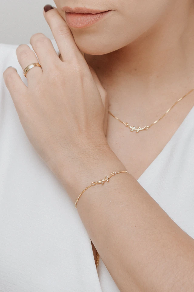 Pulseira Raminho - Quiprocó Rouparia | Moda feminina autoral e modesta