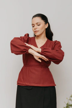 Imagem do Camisa Transpassada Enlace Burgundy