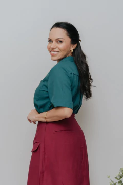 Camisa Campônia Verde Petróleo - Quiprocó Rouparia | Moda feminina autoral e modesta