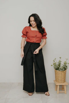 Calça Alfaiataria de Linho Lumina Preta - Quiprocó Rouparia | Moda feminina autoral e modesta