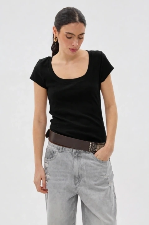 REMERA FATIMA NEGRO