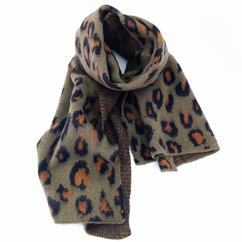 Ruana, bufandon animal print verde