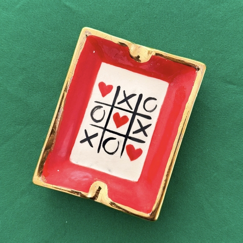 Cinzeiro Tic-Tac-Love