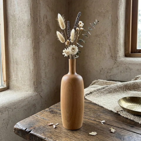 Florero de Madera Torneada con Cuello Largo