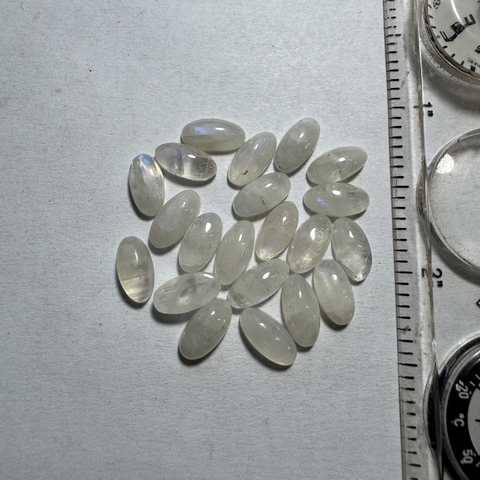 Piedra luna calibrada 10x5 (por unidad) - comprar online