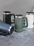 Caneca Térmica com Alça para Bebidas Quentes ou Frias ( 710ml )