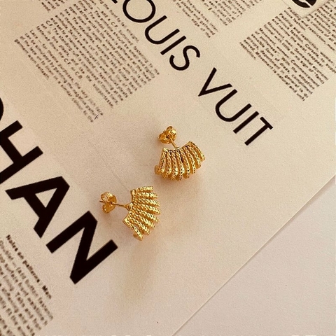 Brinco Ear Hook Fios - Banhado Ouro 18k - Antialérgico