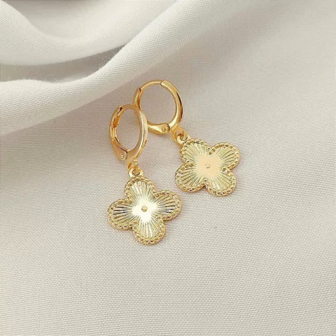 Argola Click Trevo - Liso - Banhado Ouro 18k - Antialérgico