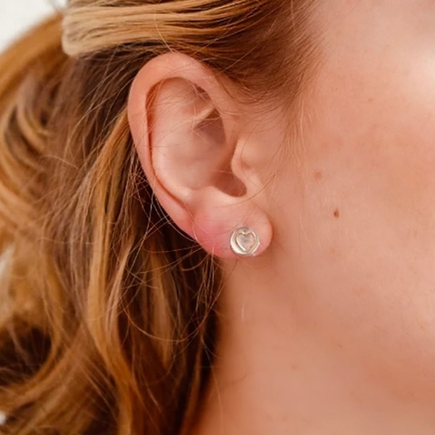 Brinco Chapinha Coração - Banhado Prata 925 - Antialérgico