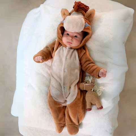 Macacão Bebê Divertido Inverno Pelúcia Caramelo Cavalo