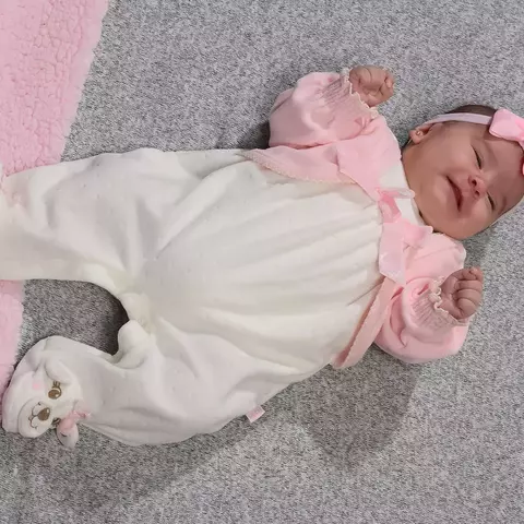 Macacão Bebê Menina Manga Longa Com Babado Rosa Upi Uli